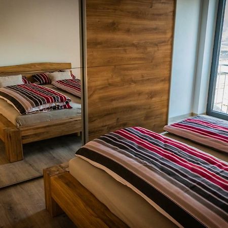 Landhaus Ferienwohnungen Mit Pool Und Wellness Neukirchen-Balbini Exteriör bild